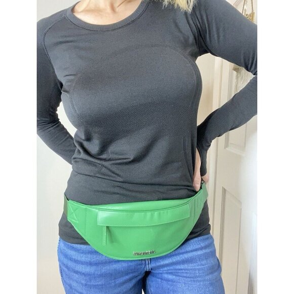 Jacquemus La Banane Meunier Bumbag Belt Bag Kelly Green Crossbody Silver Logo - Picture 4 of 15